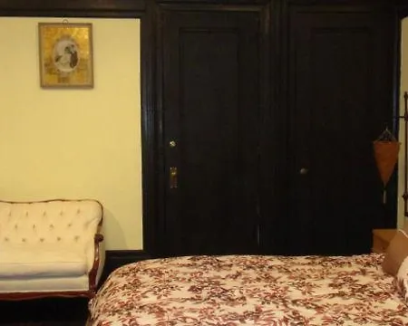 Sugar Hill Apartment