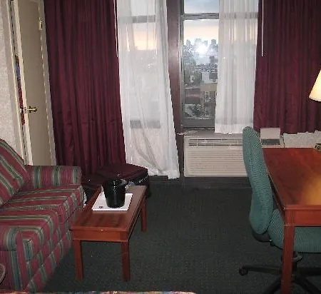 View Hotel 2*