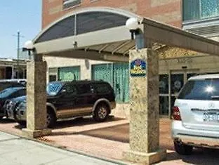 Western Queens Court Hotel 3*