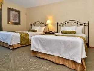 Western Queens Court 3*