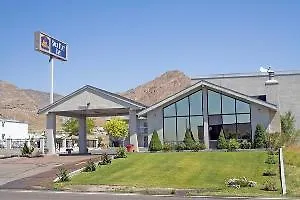 Western Queens Court Hotel