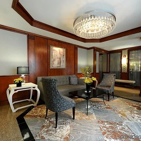Washington Jefferson At Times Square Hotel 3*