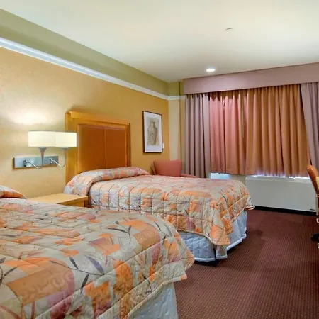 Nyma, The Manhattan 4*