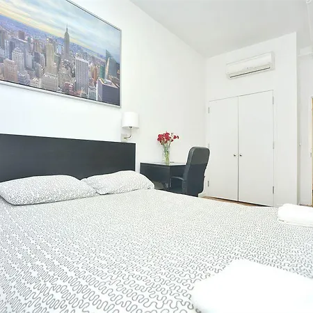 Cozy Two Bedrooms Near Times Sq - Nyc Apartment