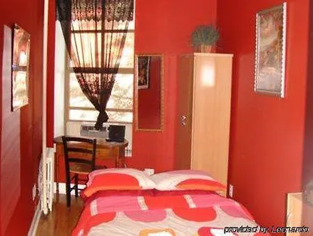 Harlem Bed & Breakfast 2*