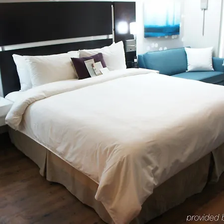 Homewood Midtown Manhattan Times Square South Hotel 3*