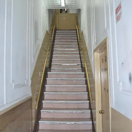 Bowery Grand Hostel *