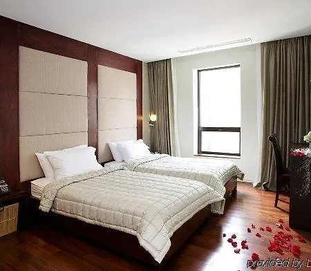 The Ridge Hotel New York