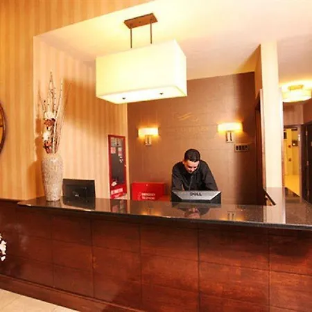Hotel Pointe Plaza (adults Only) 3*