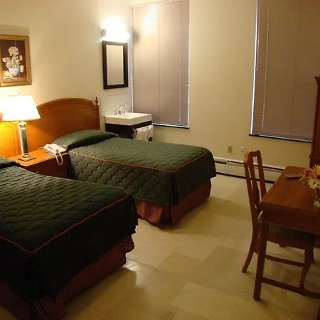 Hotel Americana 2*