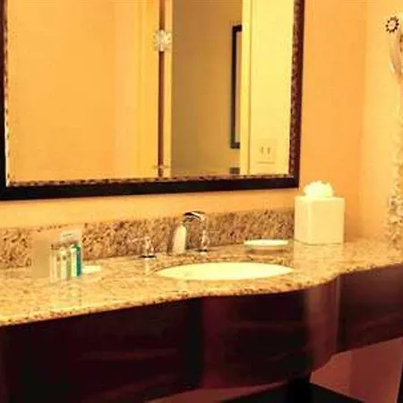 Hotel Hampton Manhattan Grand 3*