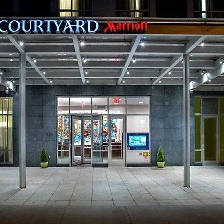 Hotel Courtyard By Marriott Manhattan/chelsea 4*