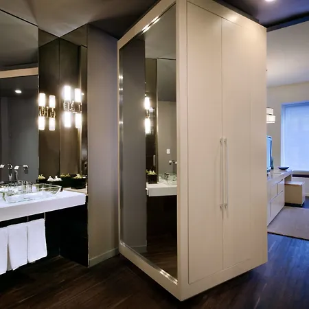 Hyatt Centric Street