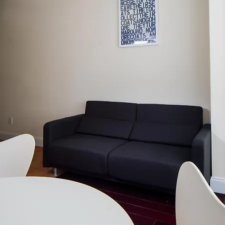 Apartment Modest Apartments: East Village New York