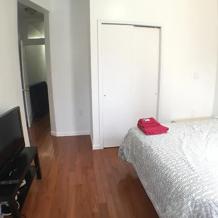 Apartment Three Bedroom - Henry Street #41 New York