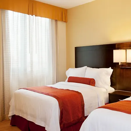 Courtyard By Marriott Manhattan / Soho New York