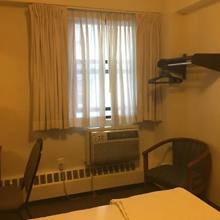 Hotel Seafarers International House