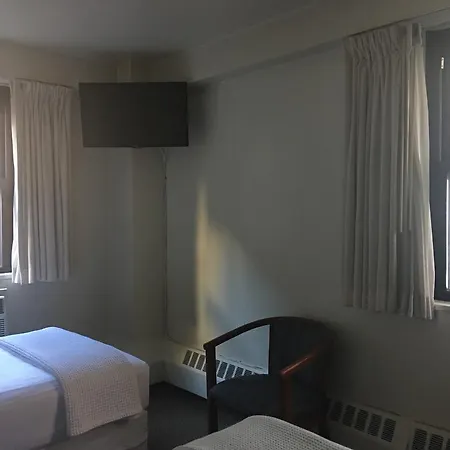 Hotel Seafarers International House 2*