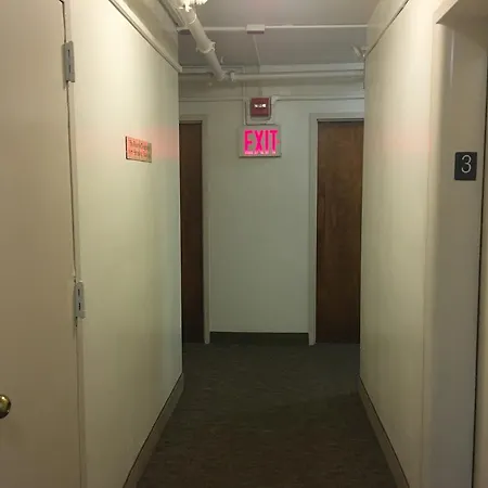 Hotel Seafarers International House New York