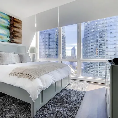 Global Luxury At Sky Apartment New York