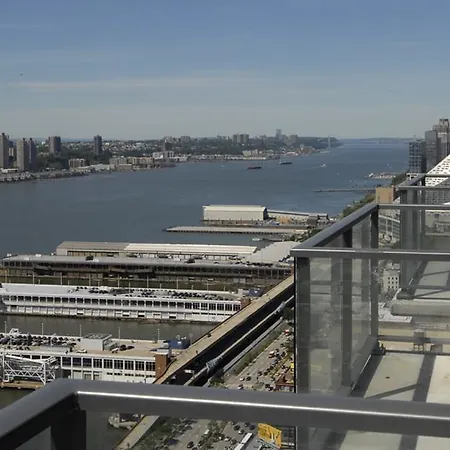Global Luxury At Sky Apartment New York