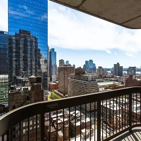 Symphony House Apartment