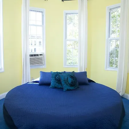 Apartment The Brooklyn Mansion