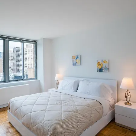 Lincoln Center Luxury Apartment