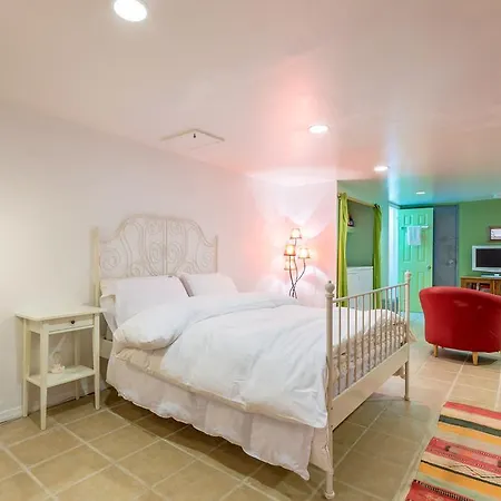 Apartment Two Bedroom Suite-harlem New York