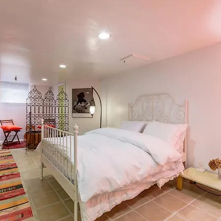 Apartment Two Bedroom Suite-harlem
