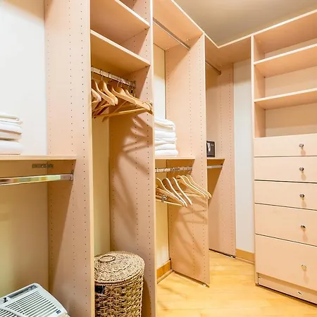 Two Bedroom Suite-harlem *