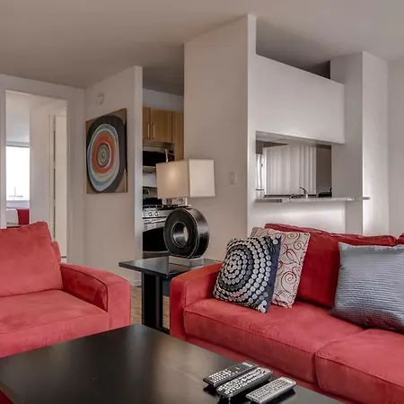 Global Luxury At 777 6th Avenue New York