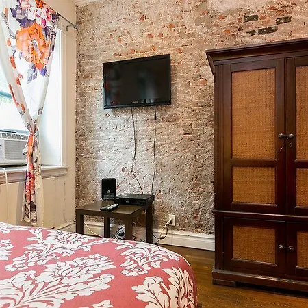 Apartment Guggenheim Apartment - A Dinosaurhaus Apartment New York