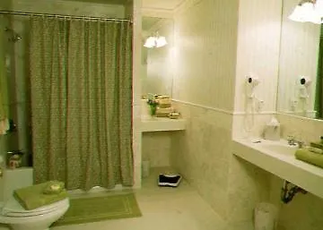 Salisbury 3* New York