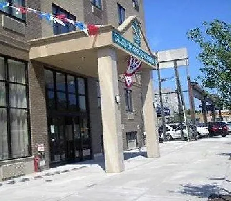 Hotel Quality Woodside Queens