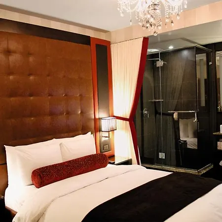 Sanctuary 4* New York