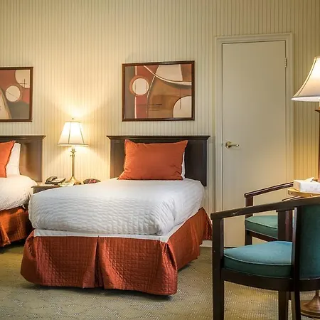 Wolcott Hotel 3*