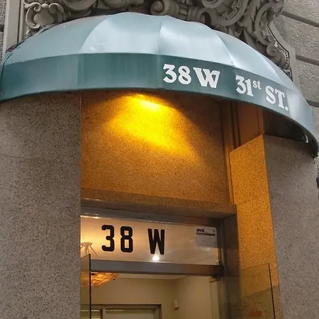 Midtown Manhattan Apartment