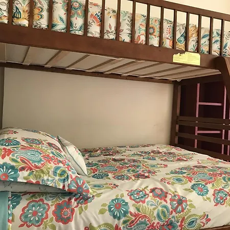 Shared Two Bedroom - Harlemville Apartment New York