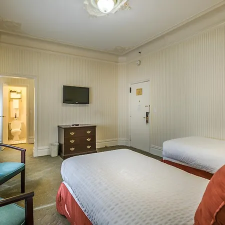 Wolcott 3* New York