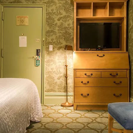 Hotel Wolcott