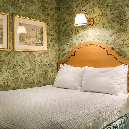 Wolcott 3* New York