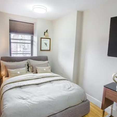 Apartment Two Bedroom Apartment - Upper West Side *
