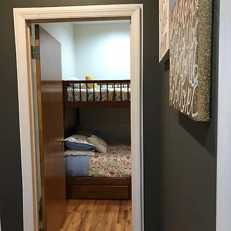 Shared Two Bedroom - Harlemville