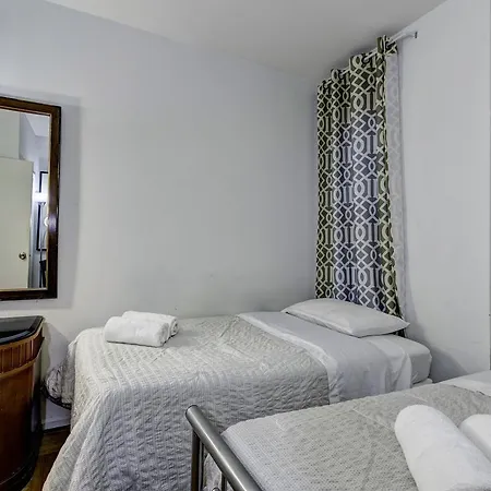 2 Bedroom Hell's Kitchen *