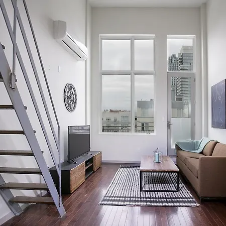 1 Bedroom Williamsburg Loft Apartment *