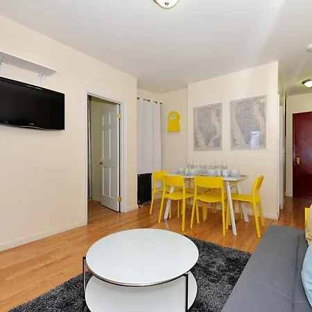 Places4stay Little Italy Comfort Apartment *
