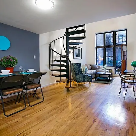 1 Bedroom Duplex In Nyc W/outdoor Space Apartment *