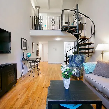 1 Bedroom Duplex In Nyc W/outdoor Space *