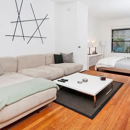 Large Upper East Side Studio Apartment